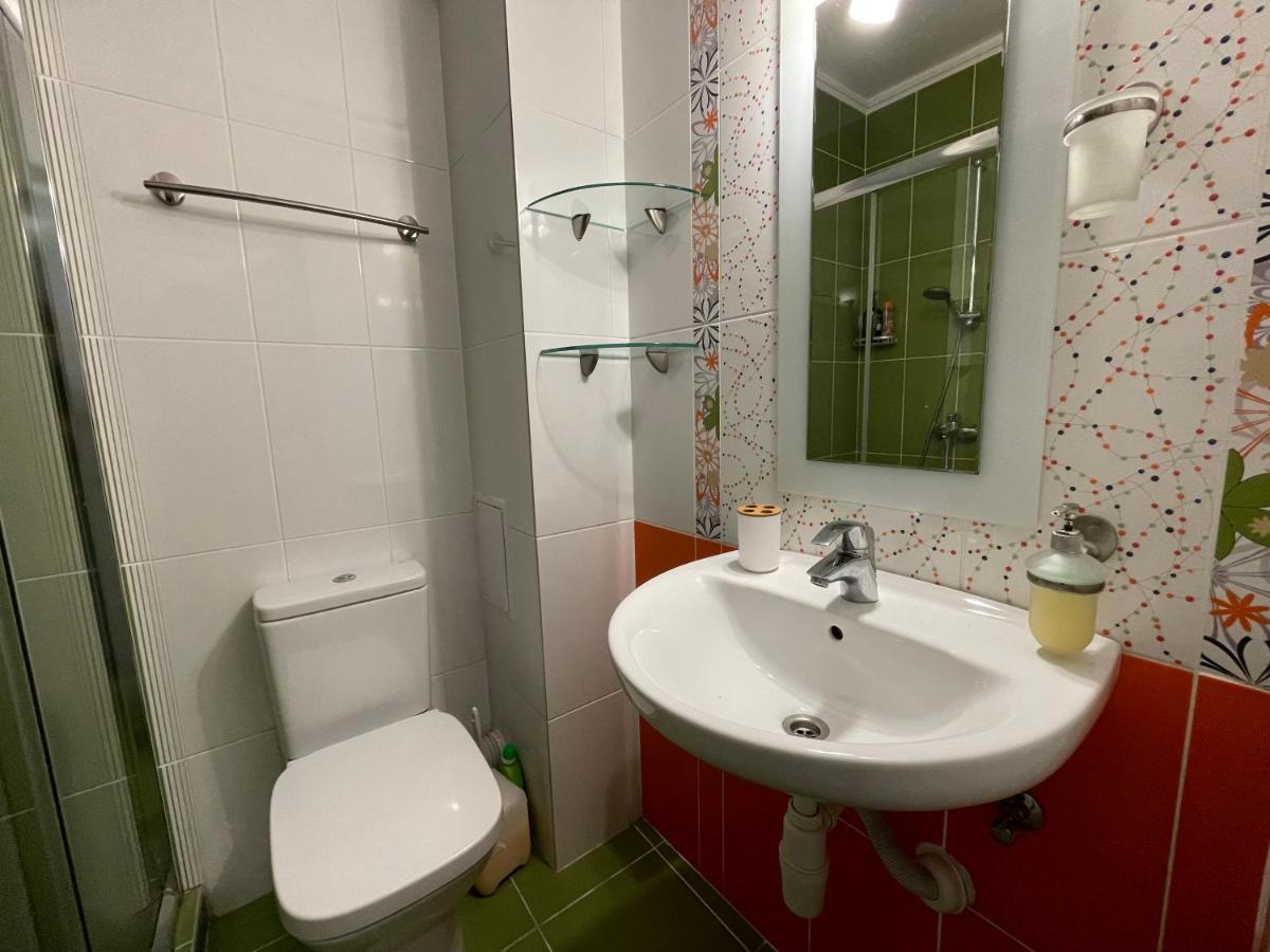 Bright 1Bd Apartment With Nice Terrace Burgas City Eksteriør billede