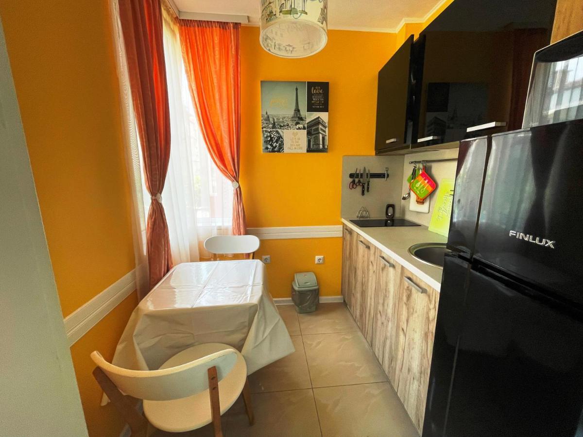 Bright 1Bd Apartment With Nice Terrace Burgas City Eksteriør billede